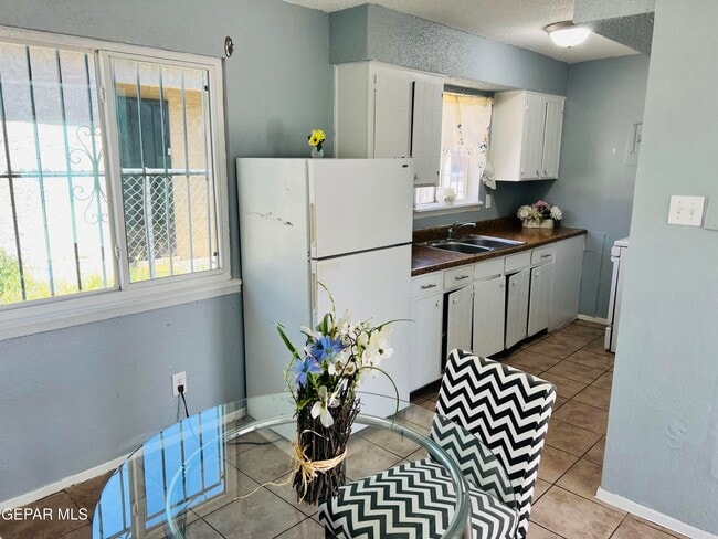 8921 Kenneth St in El Paso, TX - Building Photo - Building Photo
