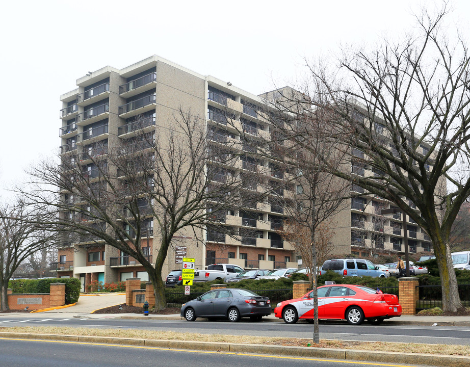 Fort Lincoln Senior Citizen's Village in Washington, DC - Building Photo