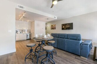 1111 Tulane Ave in New Orleans, LA - Building Photo - Building Photo