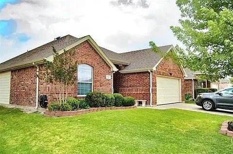 property at 506 Mustang Trail