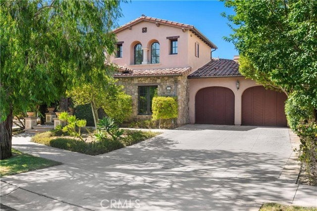 property at 18 Coastal Oak