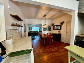 1405 N Mansfield Ave in Los Angeles, CA - Building Photo - Building Photo