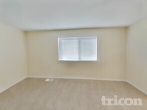 3619 Silver Maple Ct SE in Lacey, WA - Building Photo - Building Photo