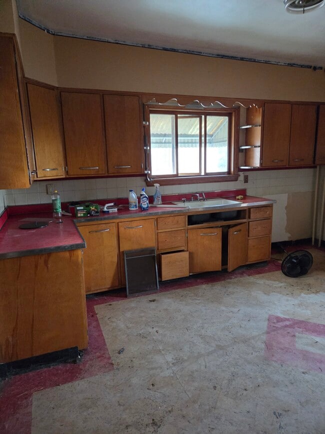 property at 325 Glenn St