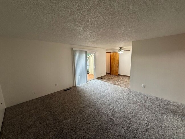 653 Glen Creek Rd NW in Salem, OR - Building Photo - Building Photo