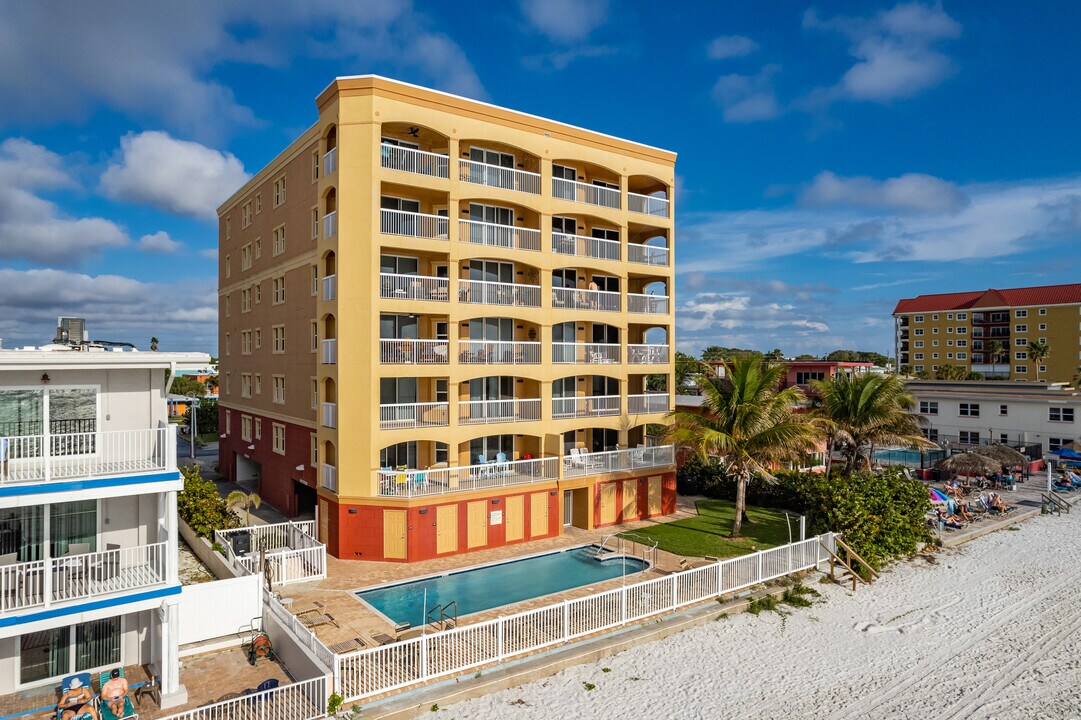Ocean 12 in St. Petersburg, FL - Building Photo