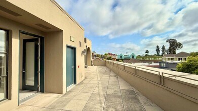 5330 College Ave in Oakland, CA - Building Photo - Building Photo