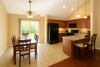 7320 Quindero Run Rd in Louisville, KY - Building Photo - Building Photo