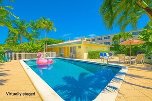 3217 NE 7th Pl in Pompano Beach, FL - Building Photo