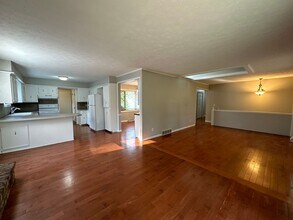 7963 Pine Hollow Dr SE in Alto, MI - Building Photo - Building Photo