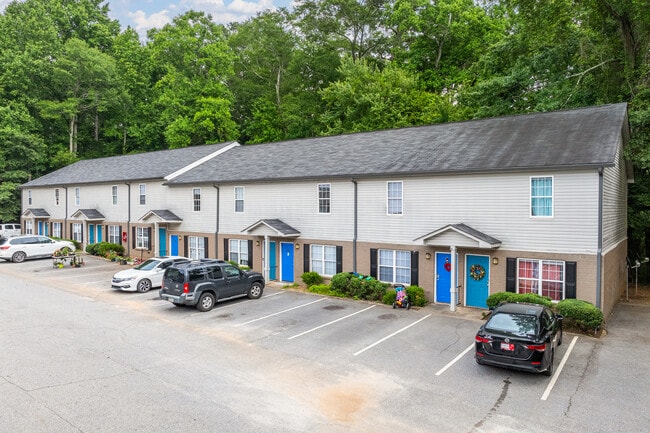 Brookwood Townhomes in Winder, GA - Building Photo - Primary Photo