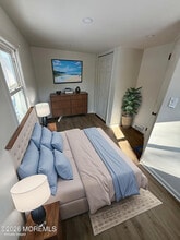 33 Weaverville Rd in Freehold, NJ - Building Photo - Building Photo