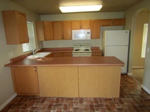 858 N Wooden Ln in Salt Lake City, UT - Building Photo - Building Photo