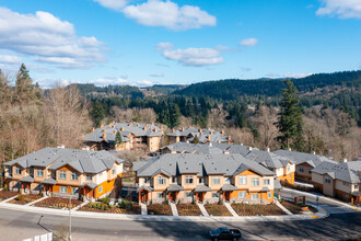 Kelkari in Issaquah, WA - Foto de edificio - Building Photo