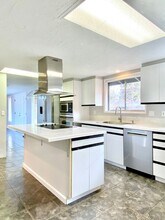 20302 Fairway Dr in Bend, OR - Building Photo - Building Photo