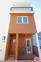 776 W 25th St in Los Angeles, CA - Building Photo