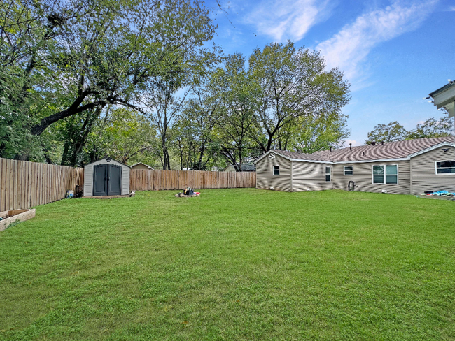 928 Lydick Ln in River Oaks, TX - Building Photo - Building Photo