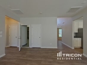 301 Minitree Ln in Charlotte, NC - Building Photo - Building Photo
