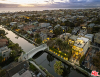 405 Sherman Canal in Los Angeles, CA - Building Photo - Building Photo