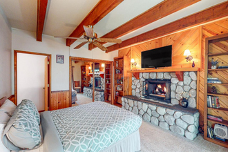 1051 Lausanne Dr in Crestline, CA - Building Photo - Building Photo