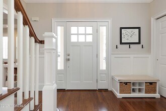 105 Black Point Rd in Rumson, NJ - Building Photo - Building Photo