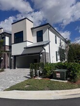 750 NW 82nd Ter in Plantation, FL - Building Photo - Building Photo