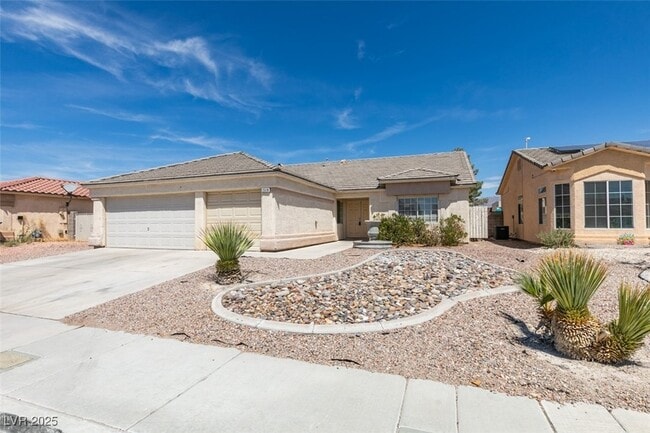 2510 Roaring Lion Ave, Unit 242 in North Las Vegas, NV - Building Photo - Building Photo