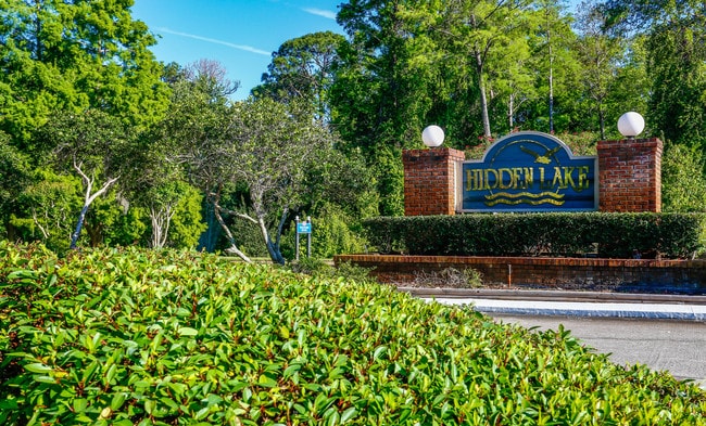 Hidden Lake in Orlando, FL - Foto de edificio - Building Photo