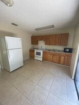 1639 Barbarie Ln, Unit 1639 Barbarie lane in West Palm Beach, FL - Building Photo