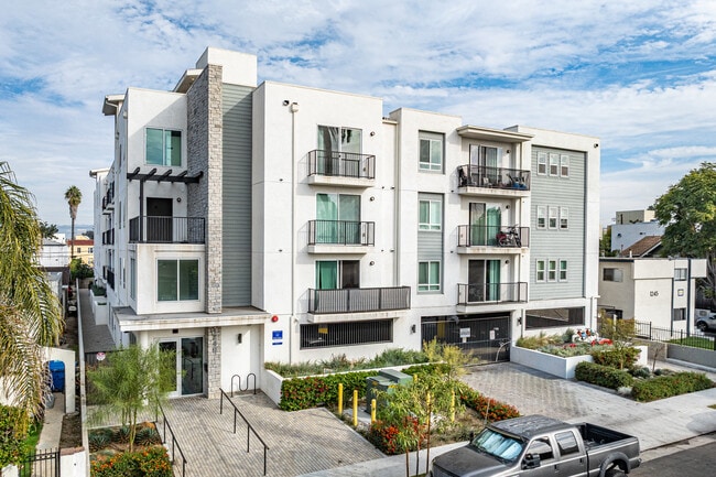 LINQ on Thirty-Ninth