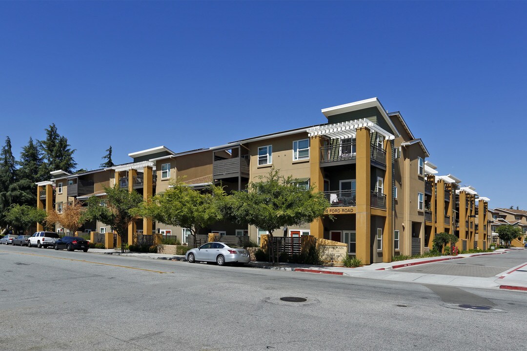 Ford Road Plaza in San Jose, CA - Foto de edificio