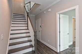 2635 Statesville Ave in Charlotte, NC - Building Photo - Building Photo