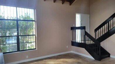 914 NW 106th Ave Cir in Miami, FL - Building Photo - Building Photo