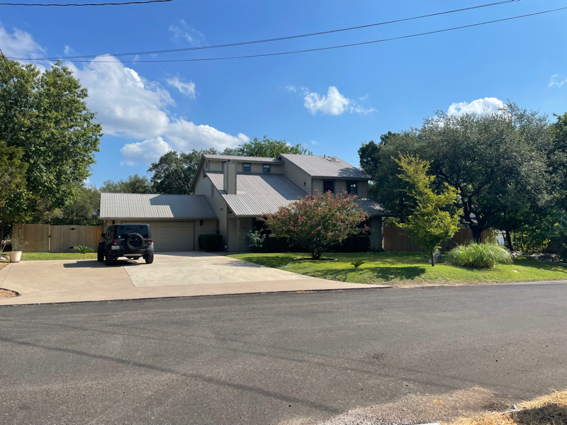 14406 Tucumcari Trail in Austin, TX - Foto de edificio