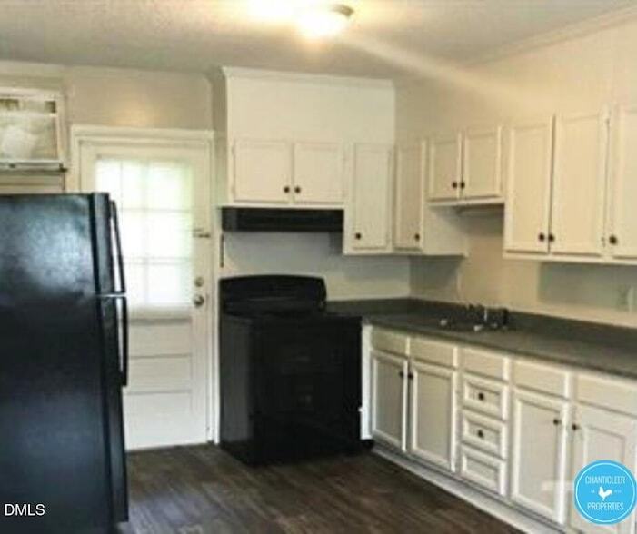 1400 Creech Rd in Garner, NC - Building Photo