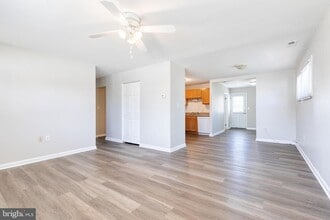 142 Alview Terrace in Glen Burnie, MD - Building Photo - Building Photo