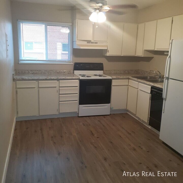 1809 Eagle View Dr in Colorado Springs, CO - Building Photo