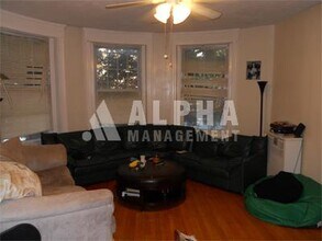 1232 Beacon St in Brookline, MA - Foto de edificio - Building Photo