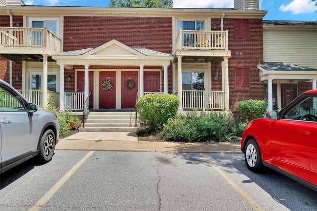 1512 Oriole Ln in St. Louis, MO - Building Photo - Building Photo