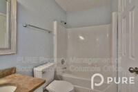 101 Tilting Rock Dr photo'