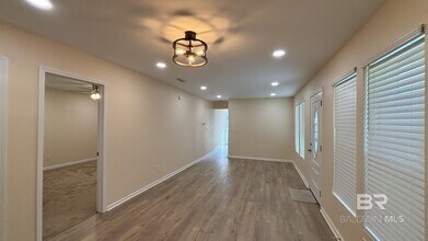 7251 Pinehill Rd in Daphne, AL - Building Photo - Building Photo