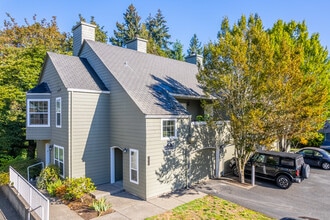 French Prairie Village Apartments in Wilsonville, OR - Building Photo - Building Photo