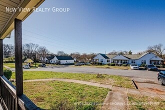233 Hoskins Mill Ln in Charlotte, NC - Building Photo - Building Photo