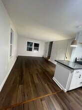 101 Montfort Dr, Unit 2 in Cheektowaga, NY - Foto de edificio - Building Photo