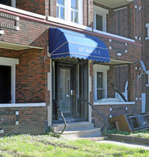 827 Main St E in Hamilton, ON - Building Photo - Building Photo