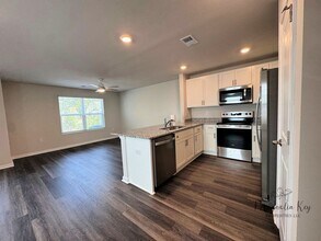 555 Gemstone Blvd in Conway, SC - Building Photo - Building Photo