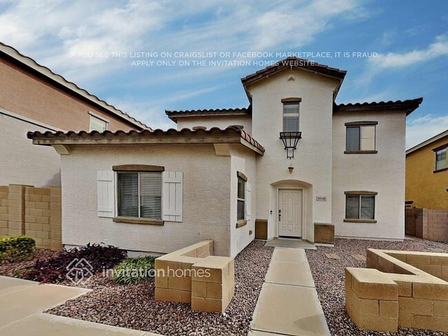 property at 4648 E Laurel Ave