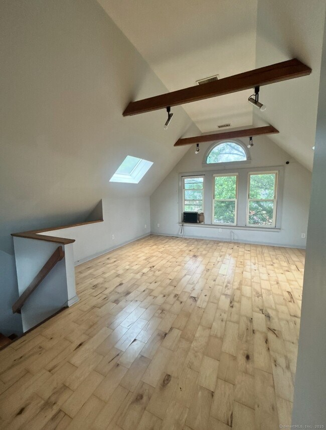 530 Whalley Ave in New Haven, CT - Building Photo - Building Photo