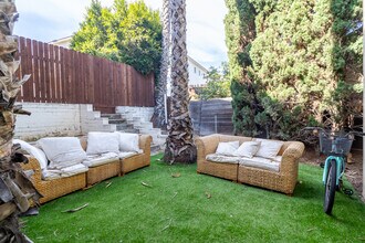 5064 Alumni Pl in San Diego, CA - Building Photo - Building Photo