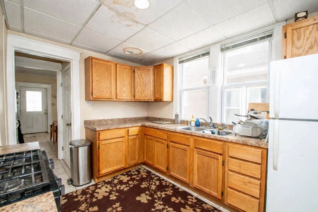 1608 W Fredonia Ave in Peoria, IL - Building Photo - Building Photo